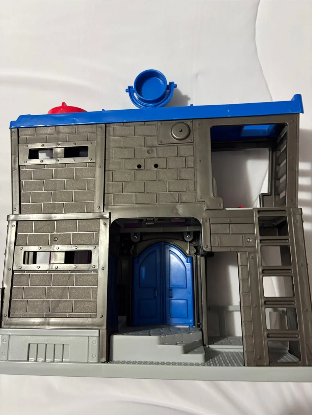 Mattel Gotham City Jail Playset - Blue & Purple With Accessories & Batman Figure